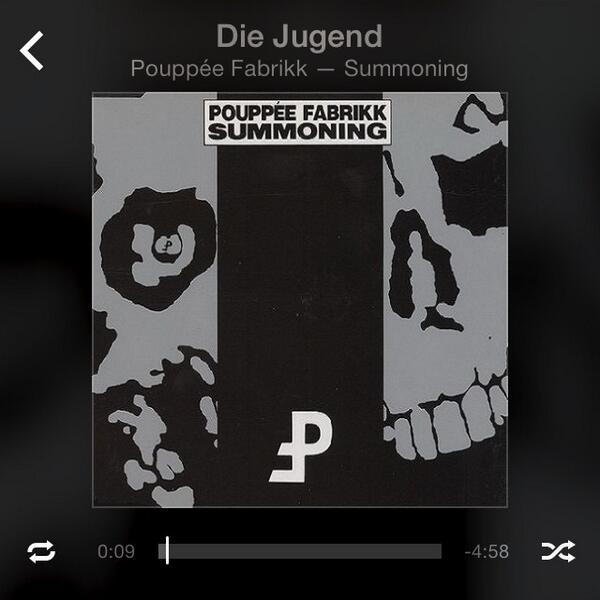 Weekend reprise. #badetweet #pouppéefabrikk #ebm