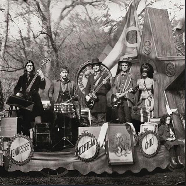 Another #JackWhite: #TheRaconteurs 